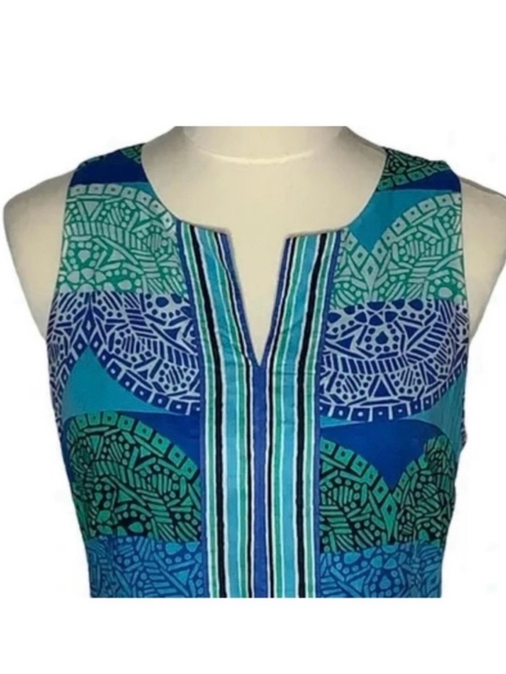 crown & ivy Blue Patterned Sleeveless Fit-and-Flare Dress - Picture 4 of 9